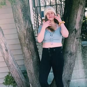 Meet your Posher, Hailey